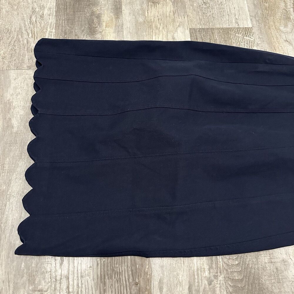 Banana Republic Navy Princess Seam Scalloped Edge Sheath Dress Size 4 Preppy - Picture 7 of 14